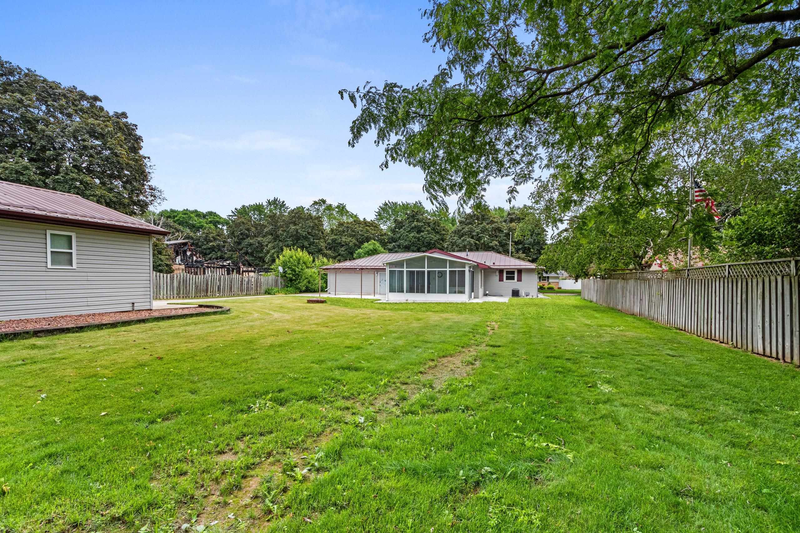 Green Bay, Wisconsin 54304, United States, 3 Bedrooms Bedrooms, ,1 BathroomBathrooms,Residential,Active,158776