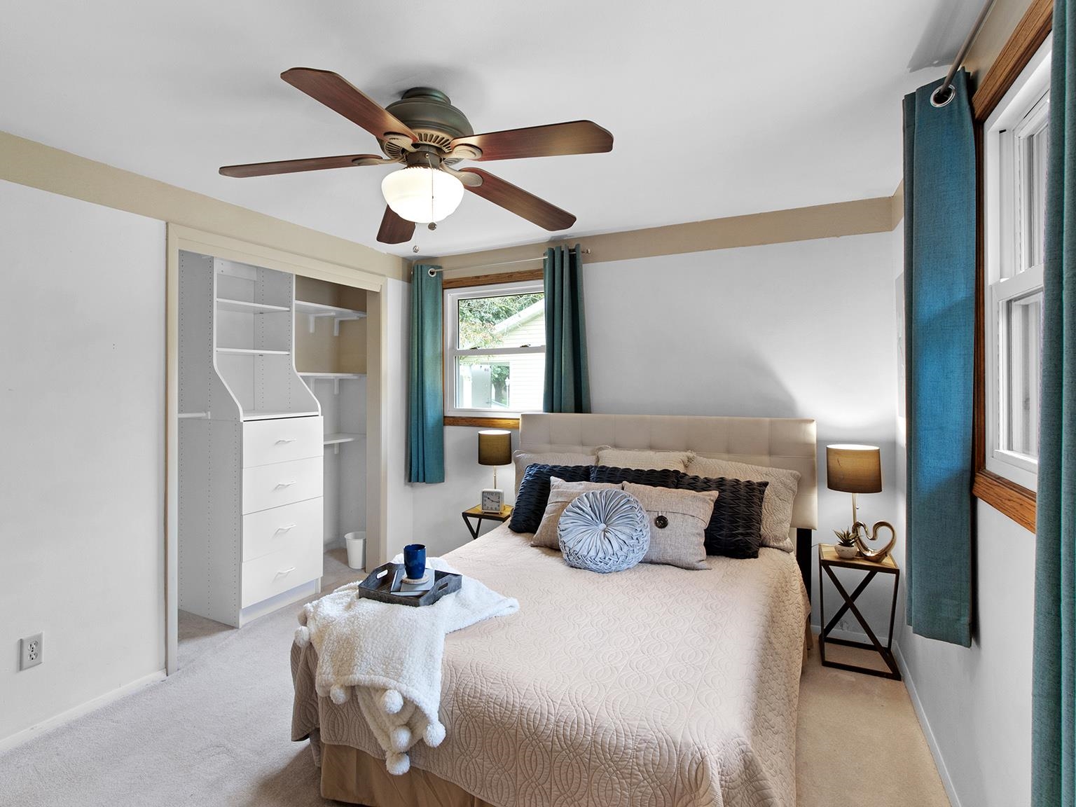 Green Bay, Wisconsin 54304, United States, 3 Bedrooms Bedrooms, ,1 BathroomBathrooms,Residential,Active,158776