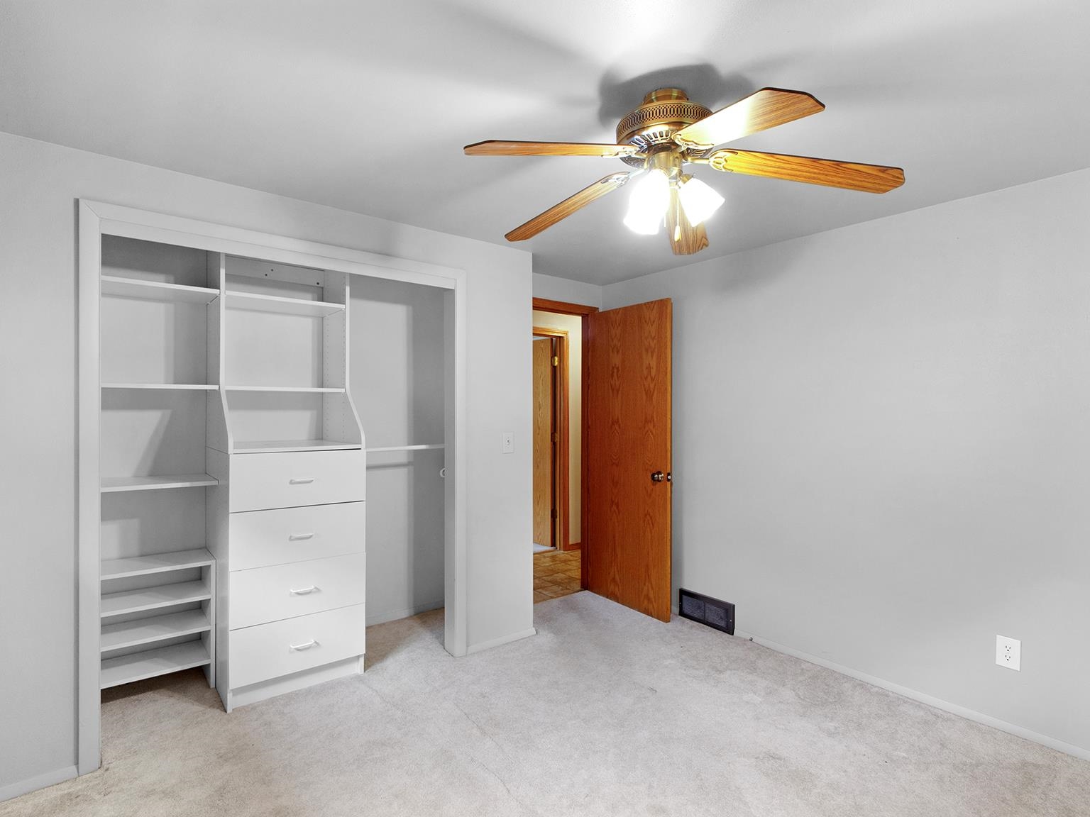 Green Bay, Wisconsin 54304, United States, 3 Bedrooms Bedrooms, ,1 BathroomBathrooms,Residential,Active,158776