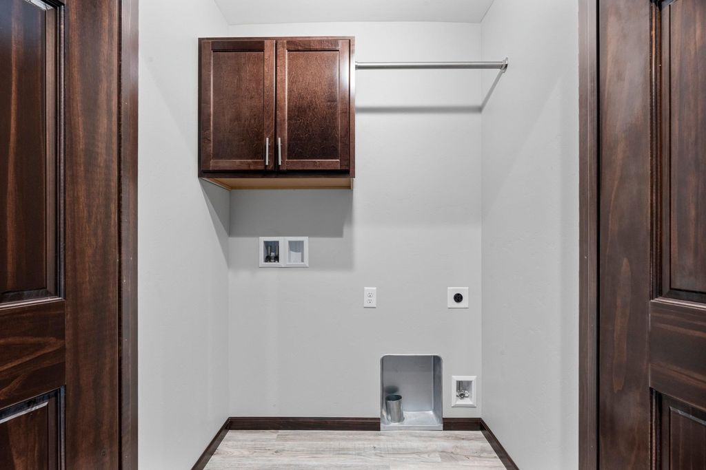 Photo of N9278 CONSTELLATION Drive, APPLETON, WI 54915 (MLS # 50319576)