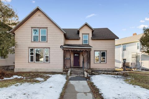 Photo of 829 PIERCE Avenue, MARINETTE, WI 54143 (MLS # 50321410)