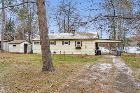 Photo of N19718 MORGAN PARK Road, NIAGARA, WI 54151 (MLS # 50320969)
