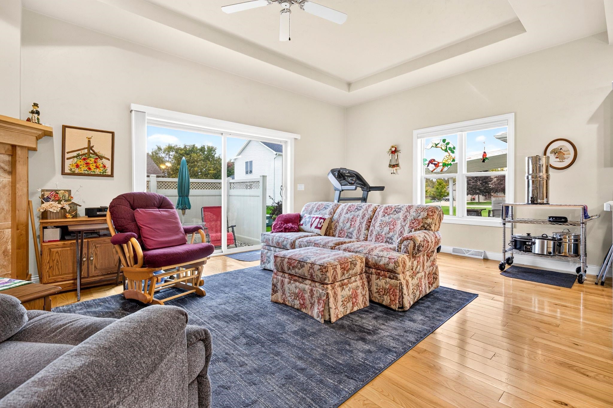 1581 REDWING Drive