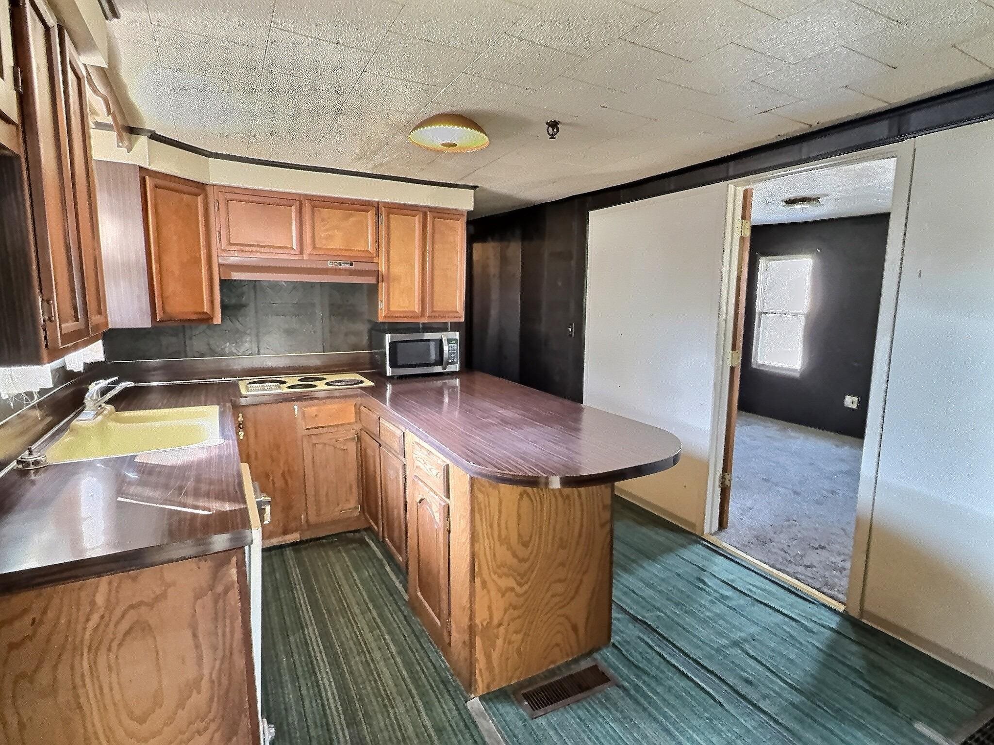 314 E FOND DU LAC Street