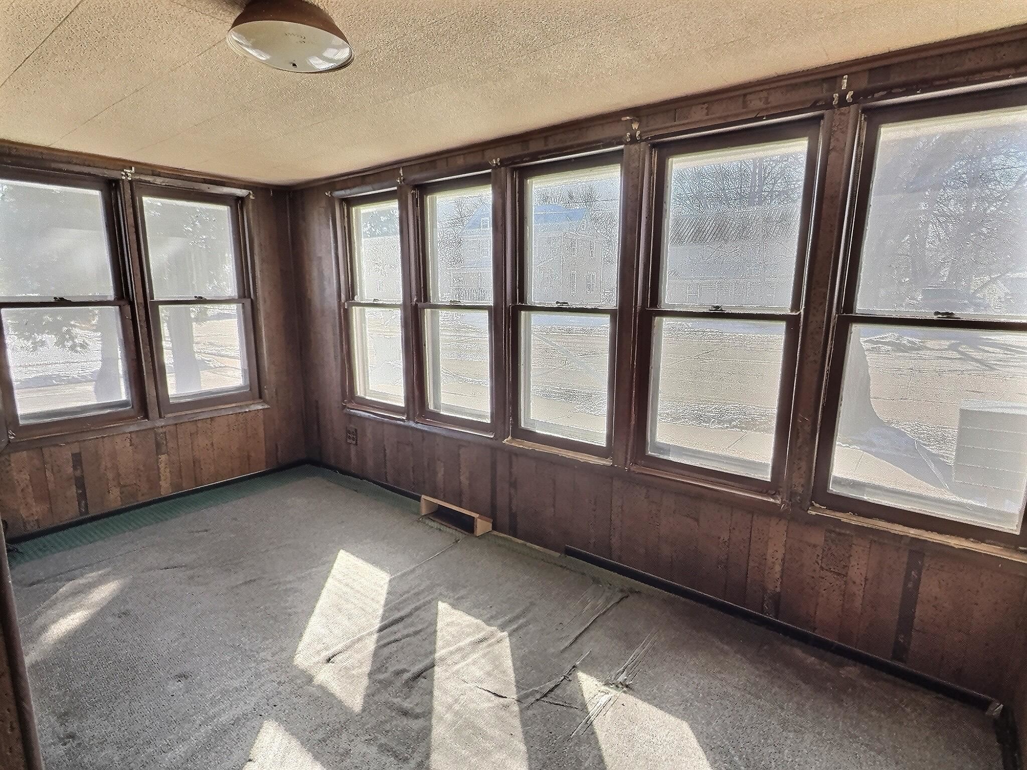 314 E FOND DU LAC Street