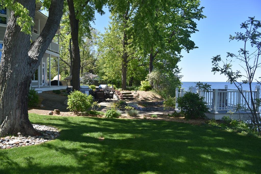 3297 WELLS Lane