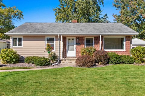Photo of 607 N WINNEBAGO Street, DE PERE, WI (MLS # 50316263)