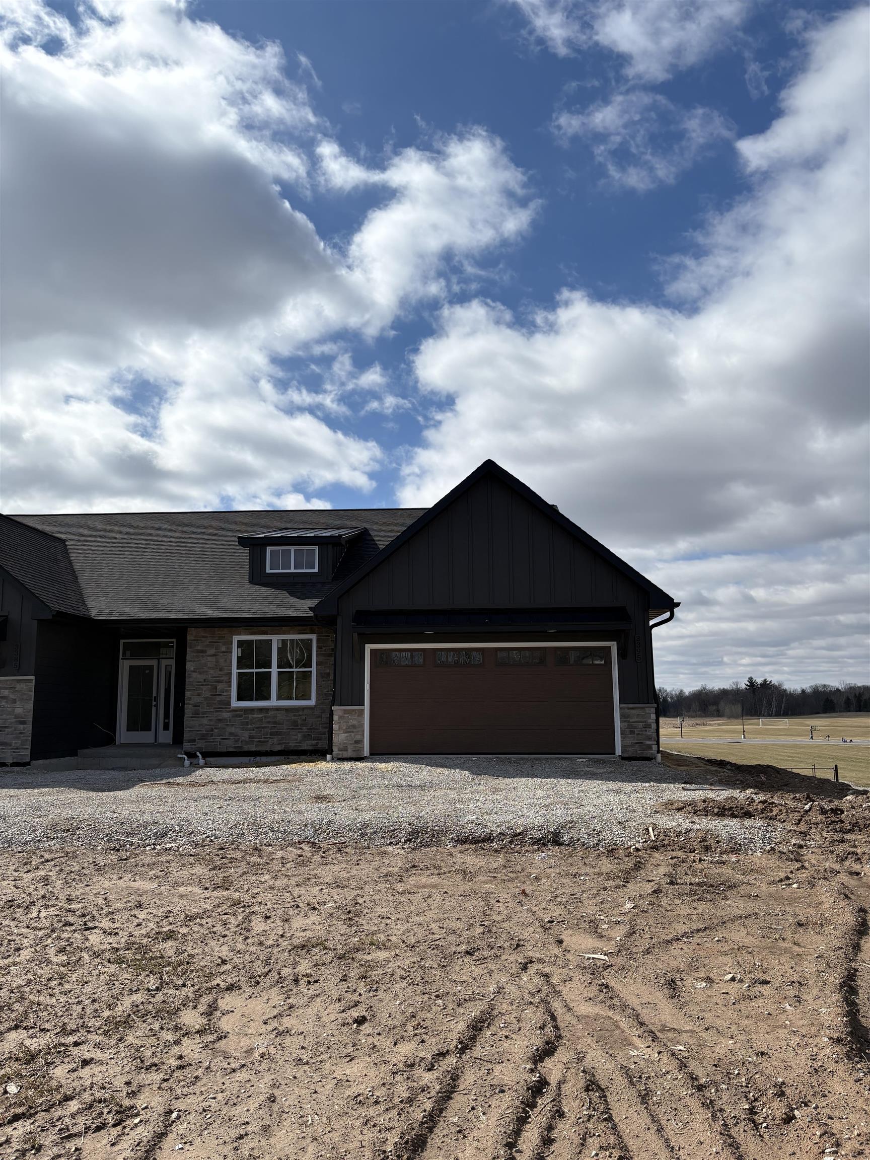 Photo 1 of 1 — 3395 SHAWANO Avenue, GREEN BAY, WI 54313