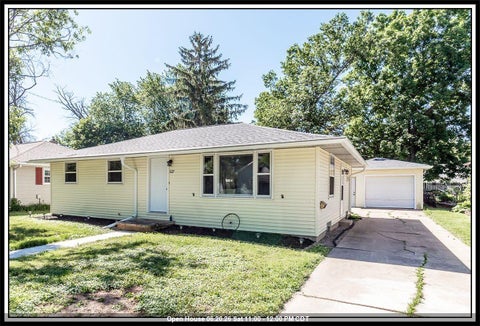 Photo of 527 E WILSON Avenue, APPLETON, WI 54915 (MLS # 50327489)