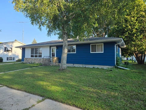 Photo of 215 CENTER Street, NORTH FOND DU LAC, WI 54937 (MLS # 50330320)