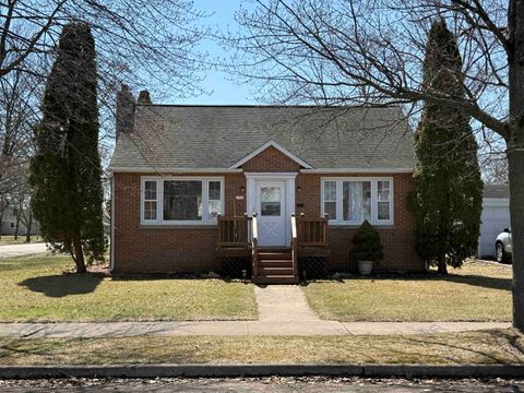 1901 16TH Avenue MENOMINEE MI 49858