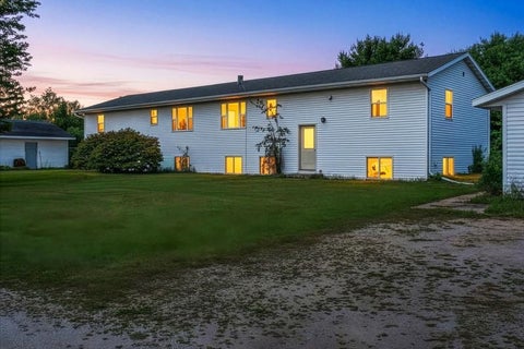 Photo of N1565 LYMAN Road, WAUPACA, WI 54981 (MLS # 50332886)