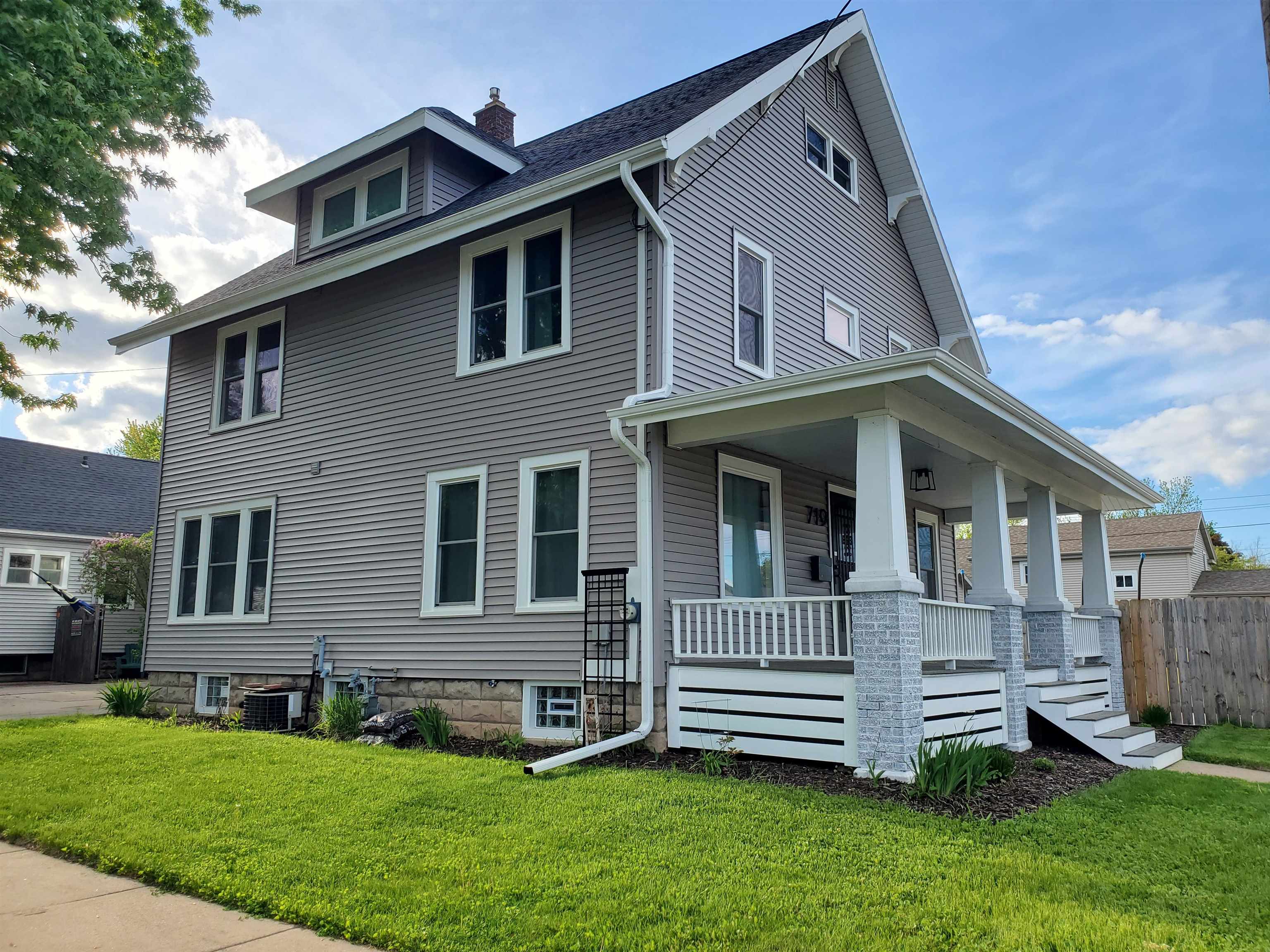 719 S MEMORIAL Drive