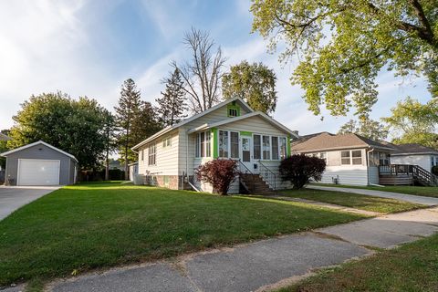 Photo of 515 NORTHERN Avenue, GREEN BAY, WI 54303 (MLS # 50316082)