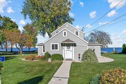 Photo of 3790 PAU KO TUK Lane, OSHKOSH, WI 54902 (MLS # 50297927)