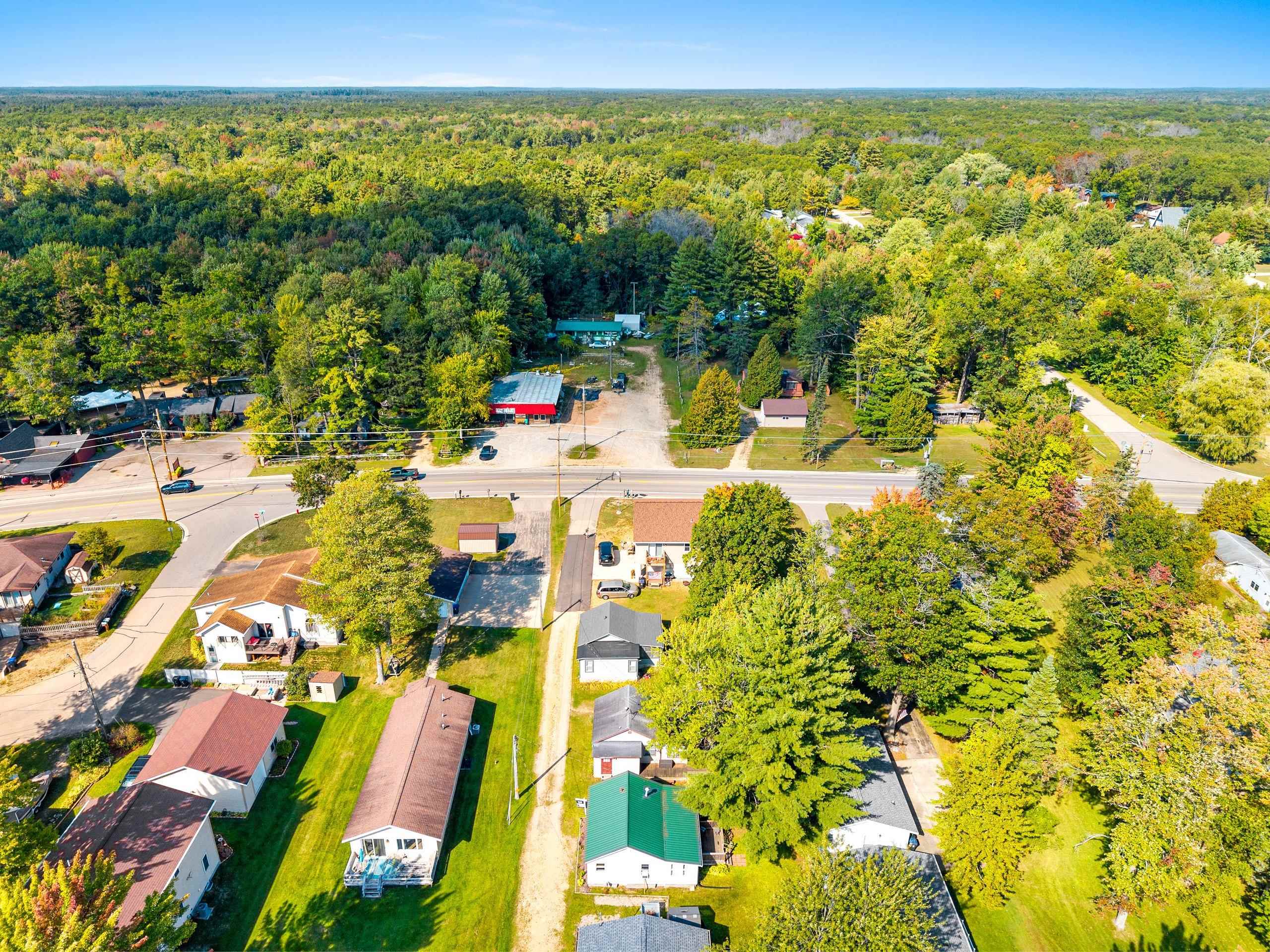 Shawano, Wisconsin 54166, United States, 2 Bedrooms Bedrooms, ,1 BathroomBathrooms,Residential,Active,211020