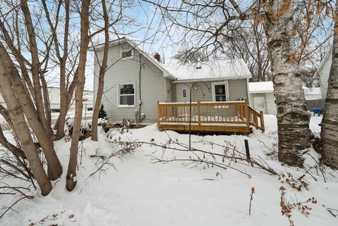 Photo of 412 FORT HOWARD Avenue, DE PERE, WI 54115 (MLS # 50319518)