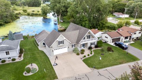 Photo of 135 TWIN HARBOR Drive, WINNECONNE, WI 54986 (MLS # 50313153)