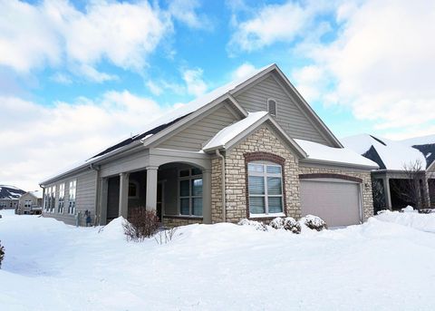 Photo of 159 N BEDFORD Road, GREEN BAY, WI 54311 (MLS # 50319212)