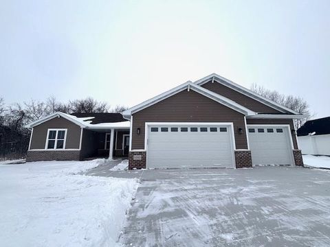 Photo of 5343 FENCELINE Lane, OMRO, WI 54963 (MLS # 50318780)
