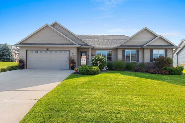 512 PEBBLESTONE CIR, ONEIDA, WI 54155 - Image 6045d6632b957c844bb9be8e6558a2c8/1435835257