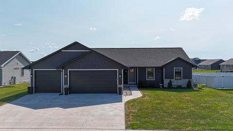 Photo of 3100 HAAS Road, KAUKAUNA, WI 54130 (MLS # 50330216)