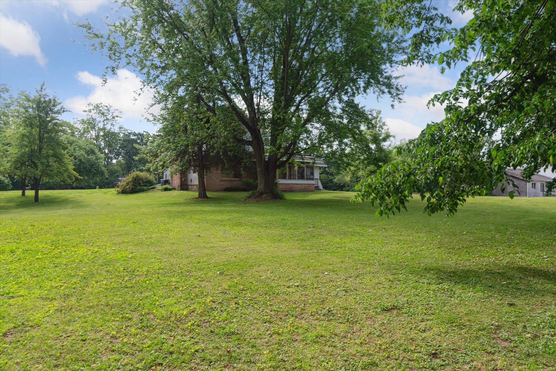 Burlington, Wisconsin 53105, United States, 4 Bedrooms Bedrooms, ,3 BathroomsBathrooms,Residential,Active,146230