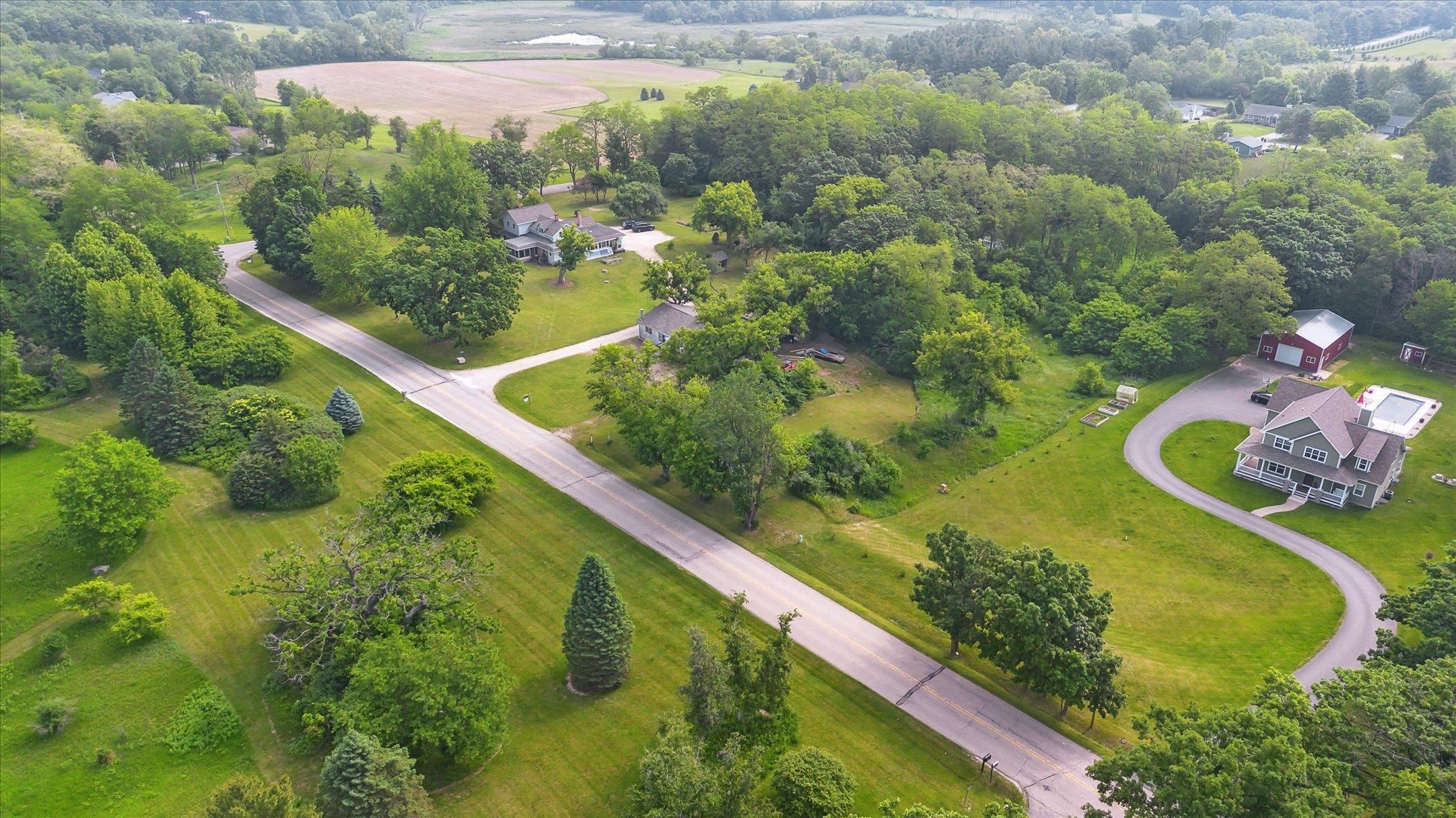 Burlington, Wisconsin 53105, United States, 4 Bedrooms Bedrooms, ,3 BathroomsBathrooms,Residential,Active,146230