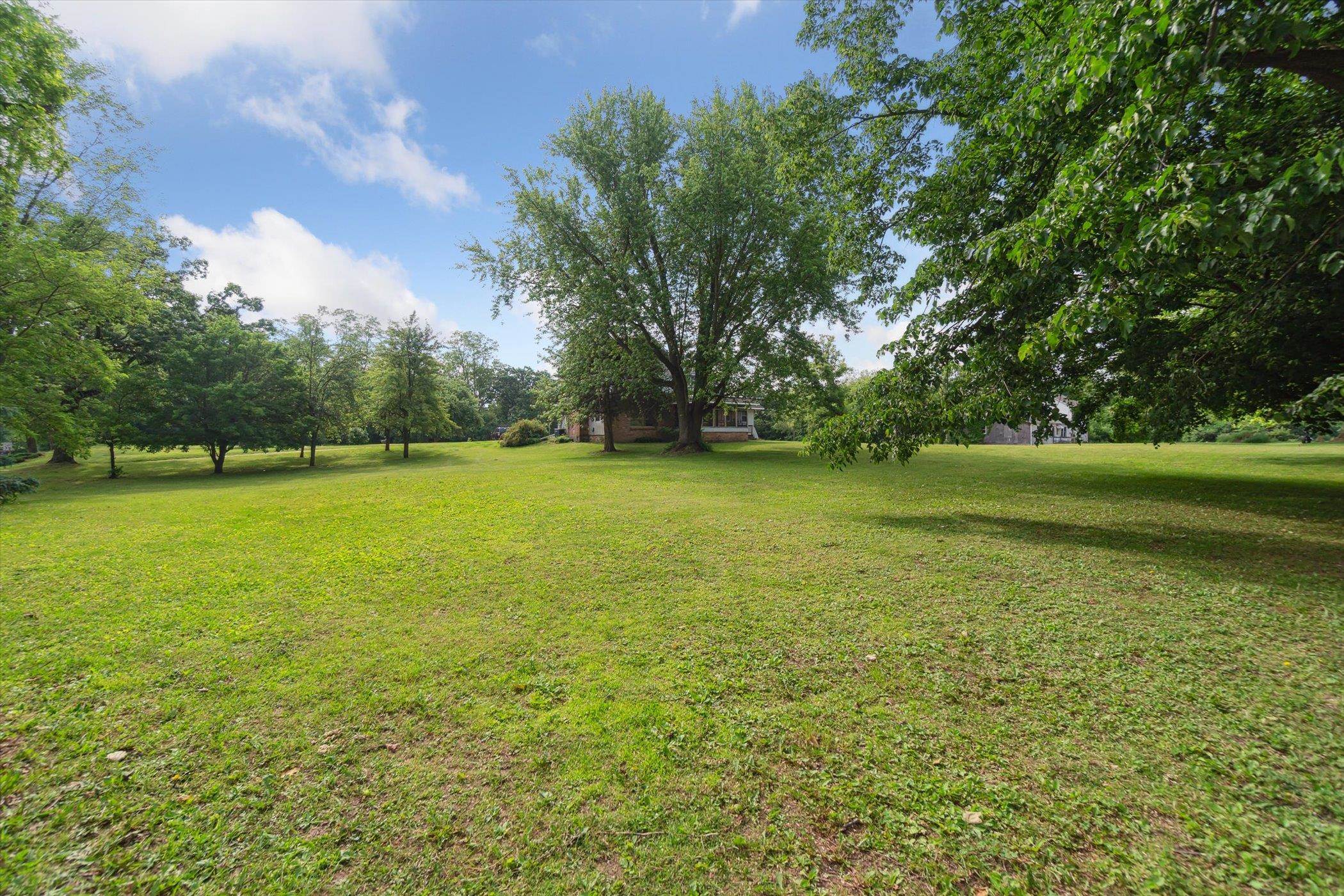 Burlington, Wisconsin 53105, United States, 4 Bedrooms Bedrooms, ,3 BathroomsBathrooms,Residential,Active,146230