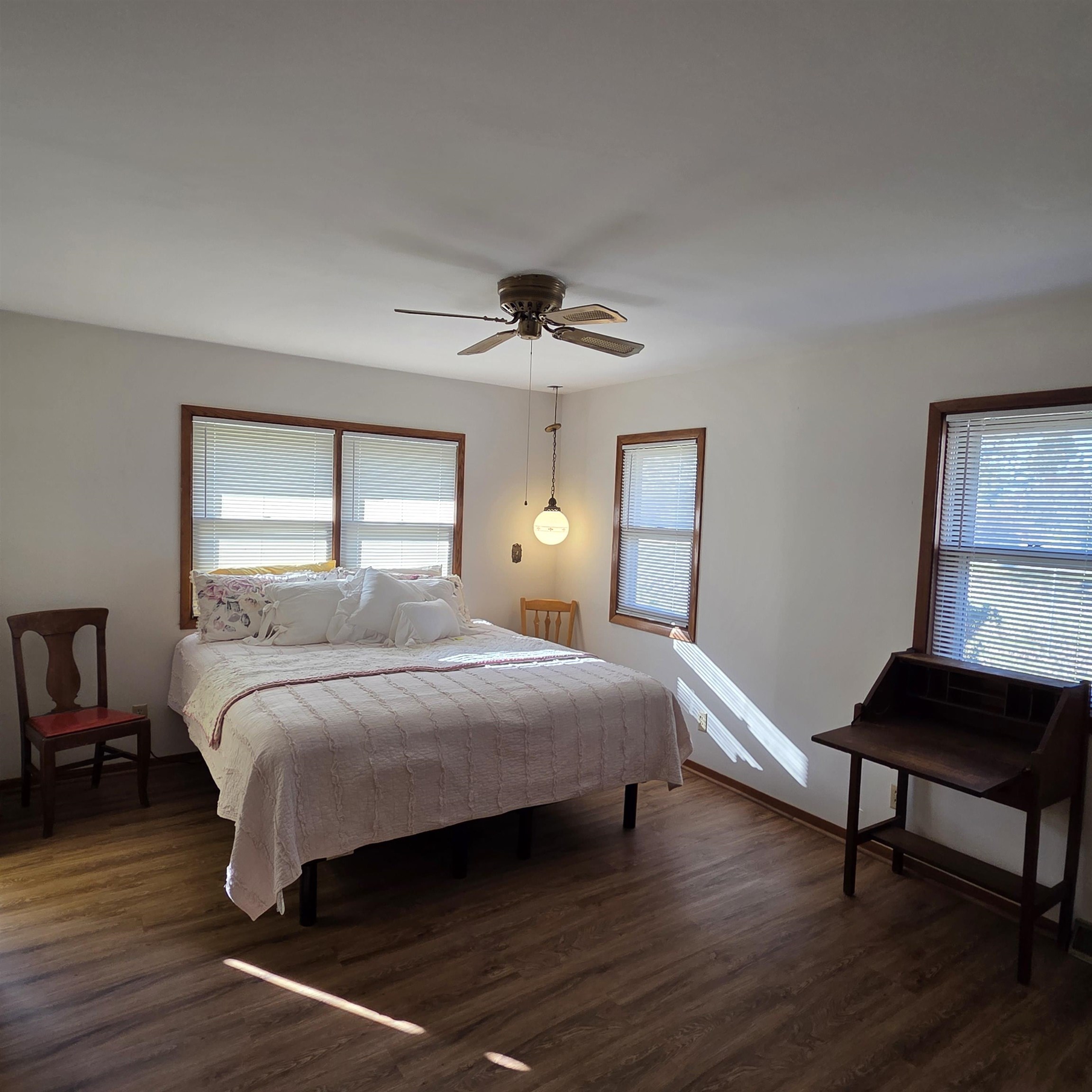 Burlington, Wisconsin 53105, United States, 4 Bedrooms Bedrooms, ,3 BathroomsBathrooms,Residential,Active,146230