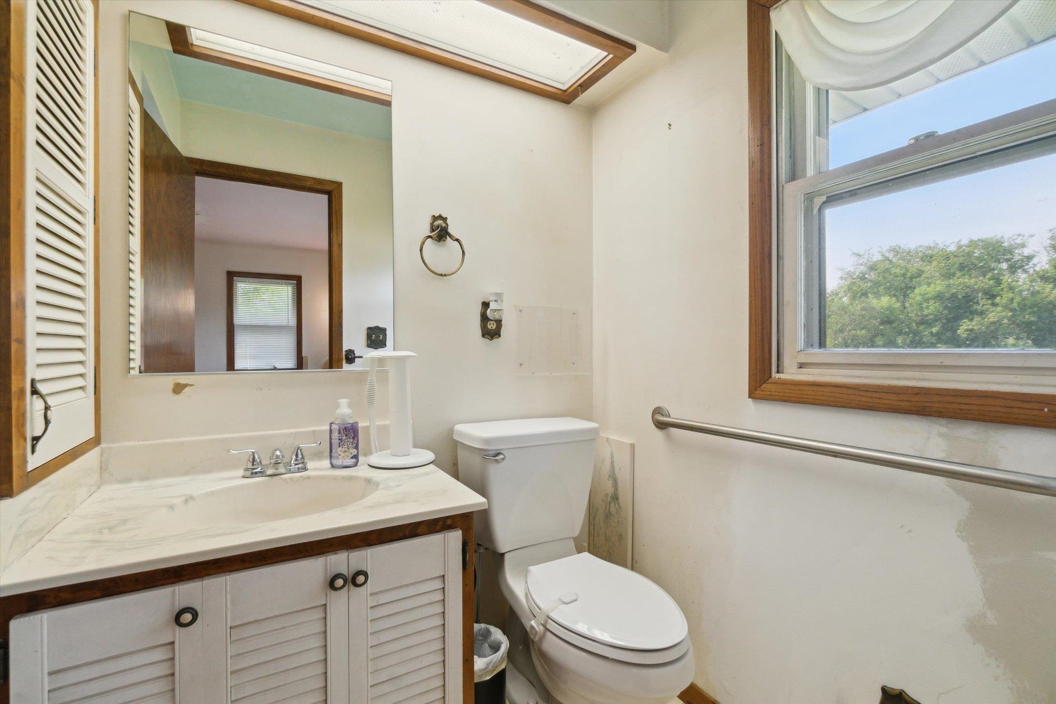 Burlington, Wisconsin 53105, United States, 4 Bedrooms Bedrooms, ,3 BathroomsBathrooms,Residential,Active,146230