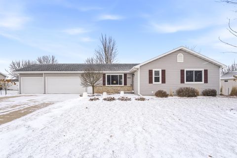 Photo of N9555 CHADBURY Lane, APPLETON, WI 54915 (MLS # 50320068)