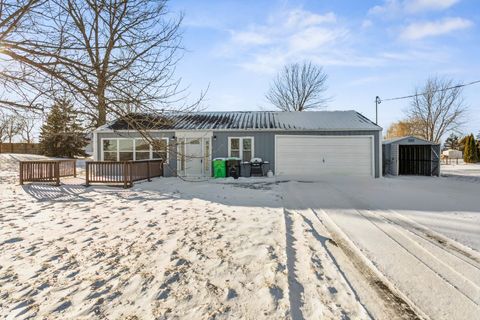 Photo of N9535 STATE PARK Road, APPLETON, WI 54915 (MLS # 50320051)