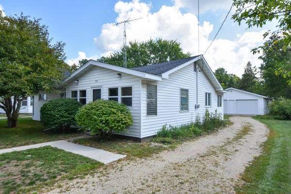 351 S WAUPACA ST, WAUTOMA, WI 54982 - Image 63661442ea3cdc843a2437bfddd3bf07/1923799485