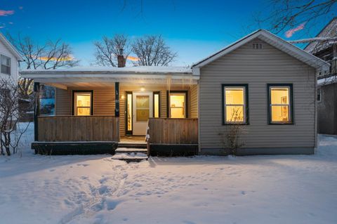 Photo of 197 E 9TH Street, FOND DU LAC, WI 54935 (MLS # 50319954)