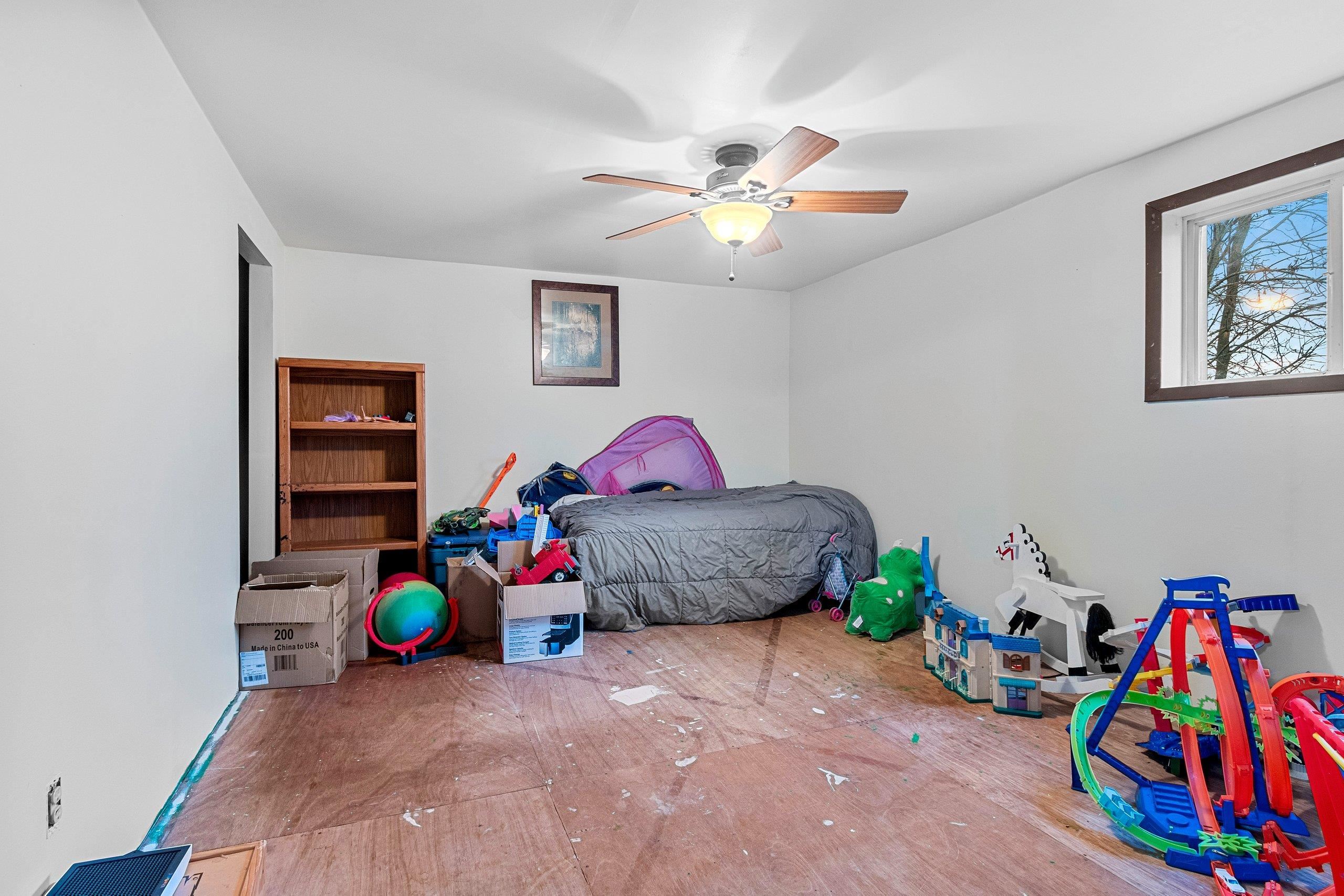 Oconto, Wisconsin 54153, United States, 4 Bedrooms Bedrooms, ,2 BathroomsBathrooms,Residential,Pending,28785