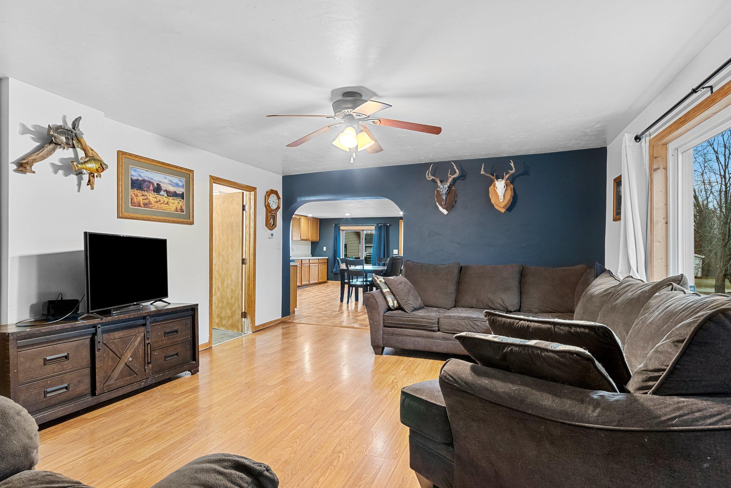 Oconto, Wisconsin 54153, United States, 4 Bedrooms Bedrooms, ,2 BathroomsBathrooms,Residential,Pending,28785