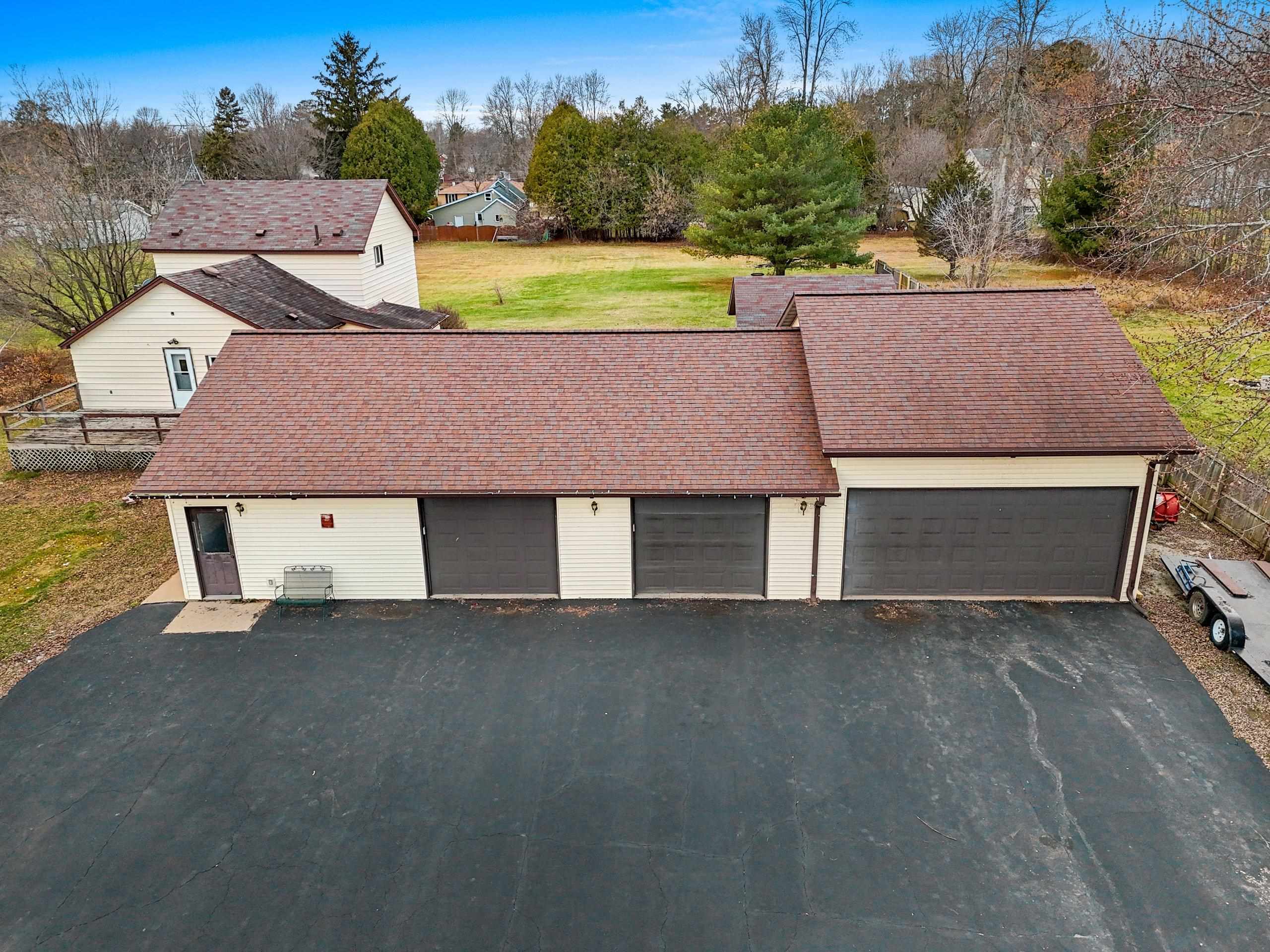 Oconto, Wisconsin 54153, United States, 4 Bedrooms Bedrooms, ,2 BathroomsBathrooms,Residential,Pending,28785