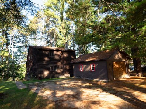 Photo of N2577 OTTMAN Drive, WAUPACA, WI 54981 (MLS # 50315805)