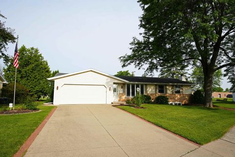 Photo of 1238 STINE Way, DE PERE, WI 54115 (MLS # 50327196)