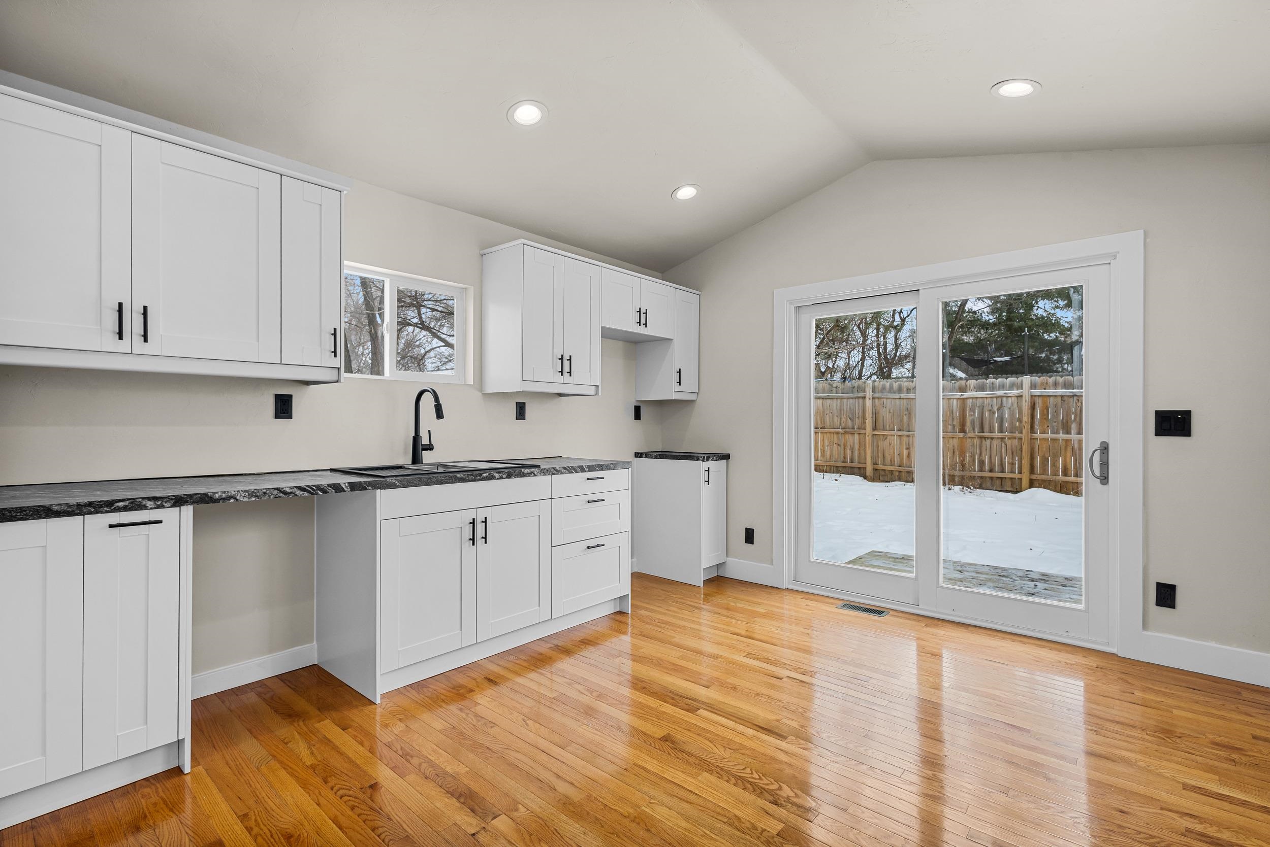 Shawano, Wisconsin 54166, United States, 3 Bedrooms Bedrooms, ,2 BathroomsBathrooms,Residential,Active,252629