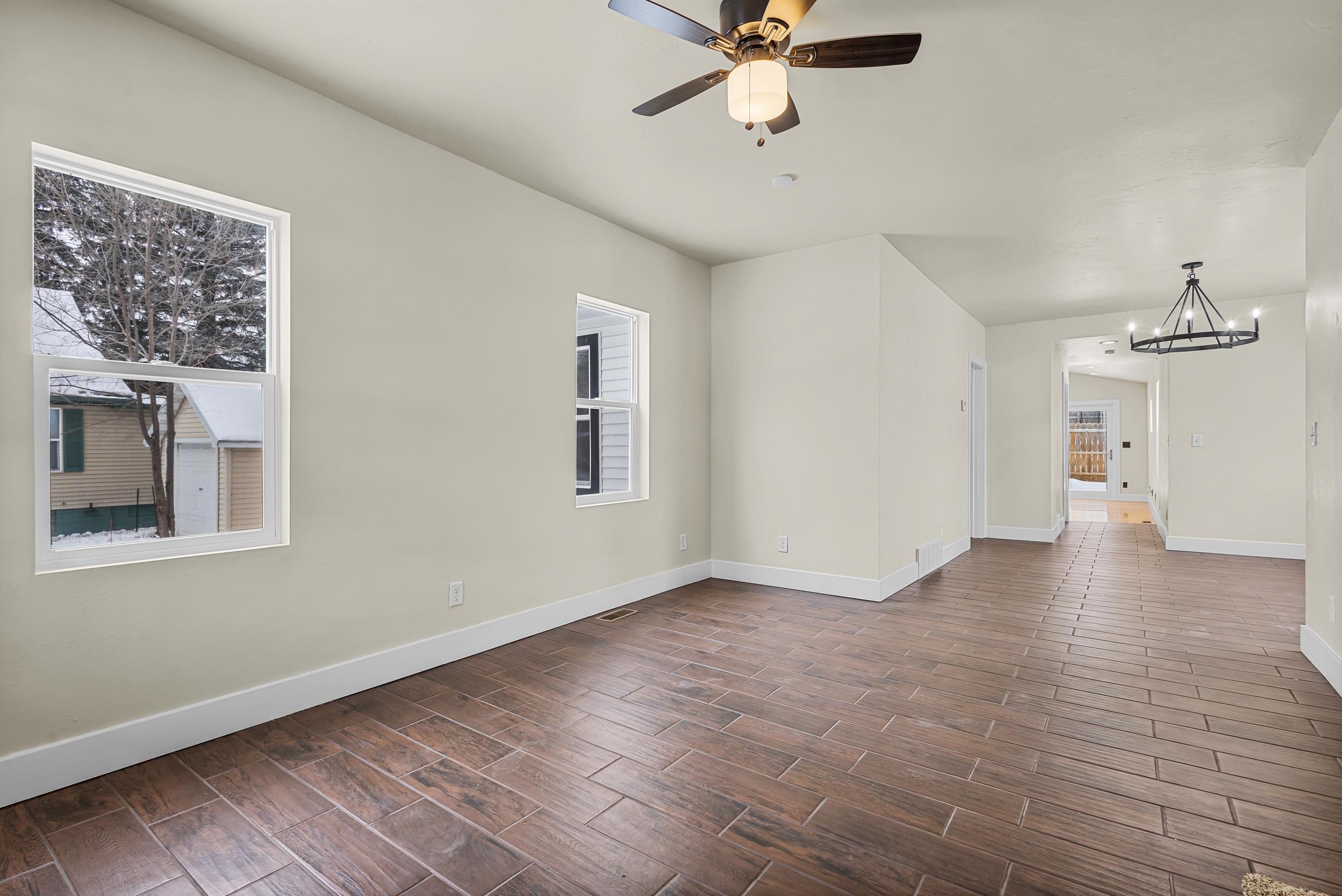 Shawano, Wisconsin 54166, United States, 3 Bedrooms Bedrooms, ,2 BathroomsBathrooms,Residential,Active,252629