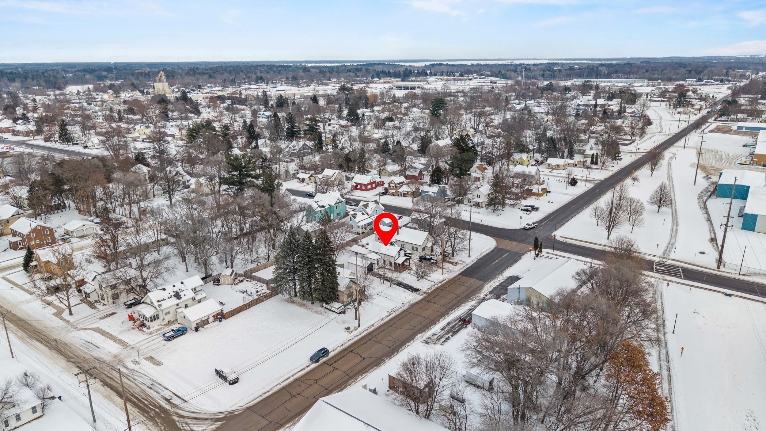 Shawano, Wisconsin 54166, United States, 3 Bedrooms Bedrooms, ,2 BathroomsBathrooms,Residential,Active,252629