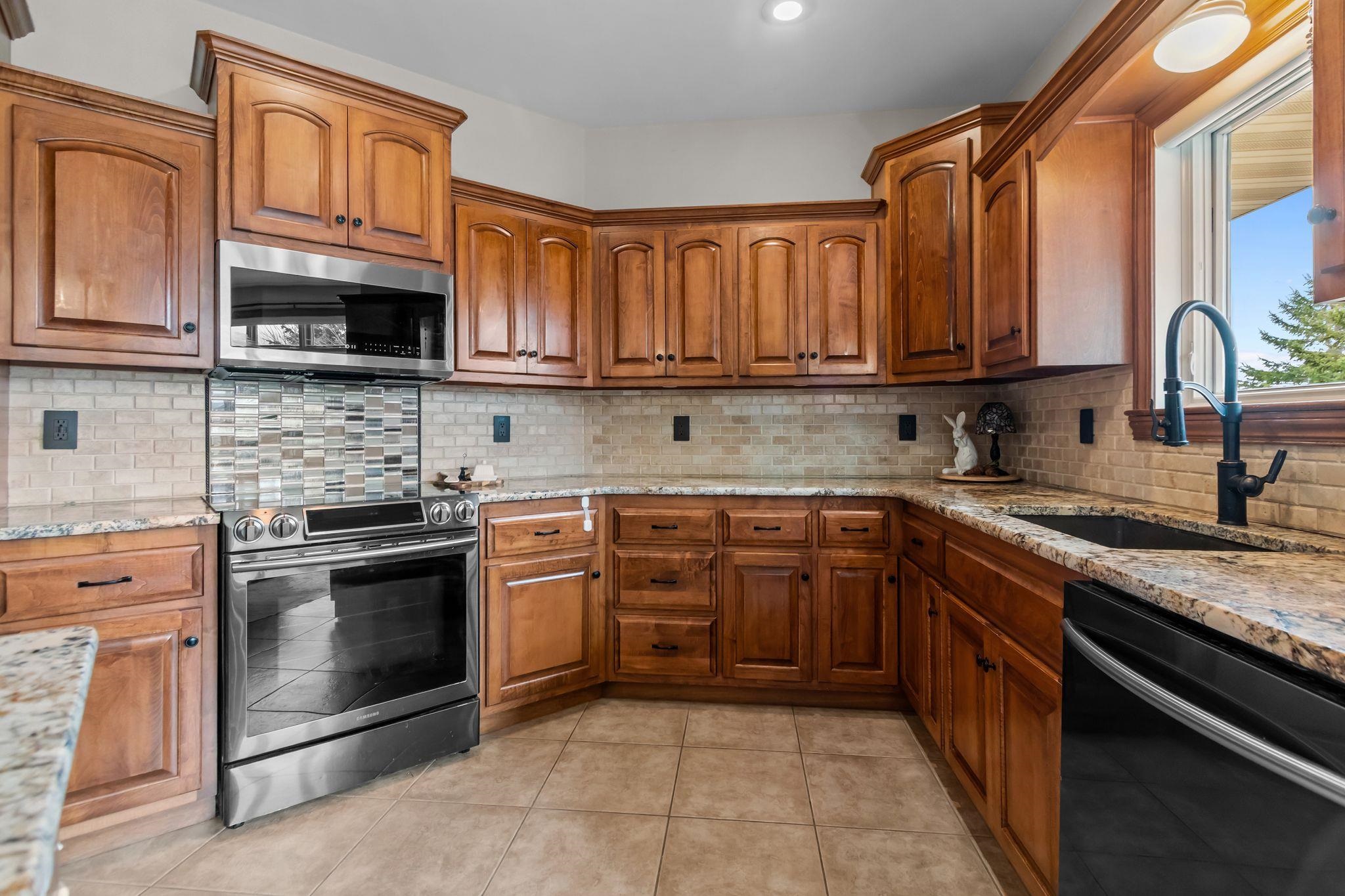 2304 HAYSACHER Court