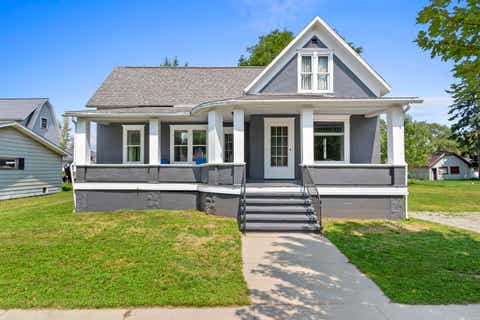Photo of 1030 ELIZABETH Avenue, MARINETTE, WI 54143 (MLS # 50330632)