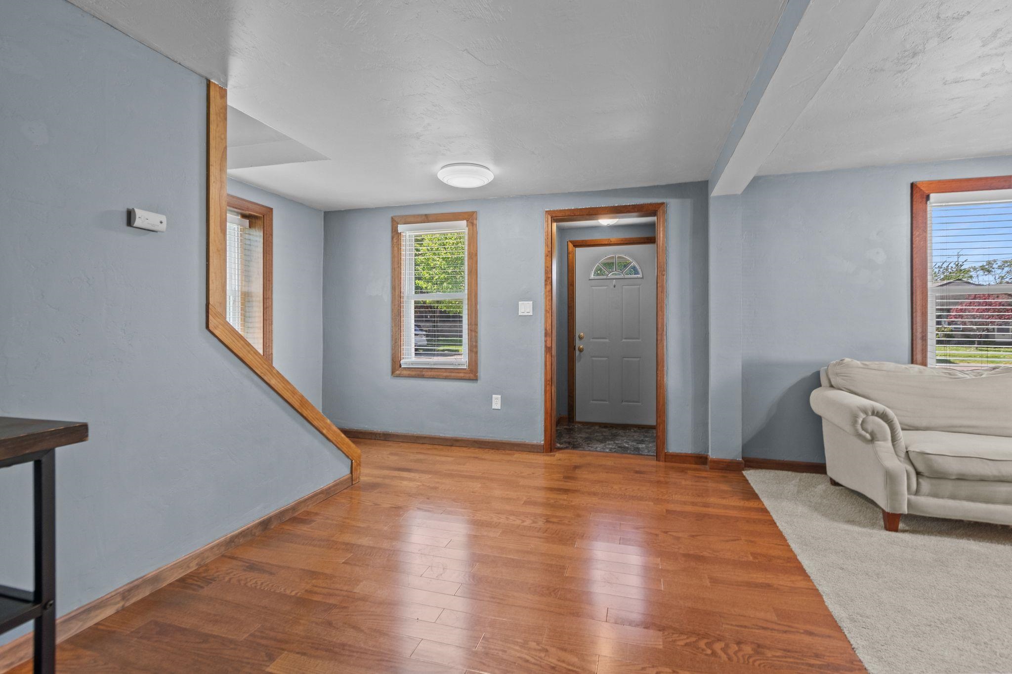 125 S JOHN Street