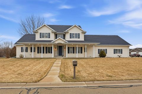 N9005 BLACKOAK Street MENASHA WI 54952