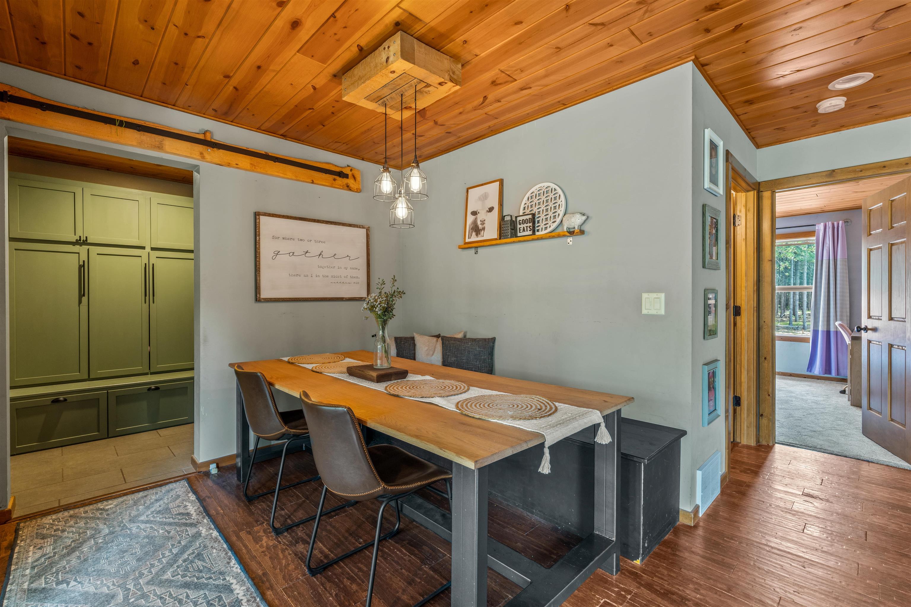 Shawano, Wisconsin 54166, United States, 4 Bedrooms Bedrooms, ,2 BathroomsBathrooms,Residential,Pending,21263