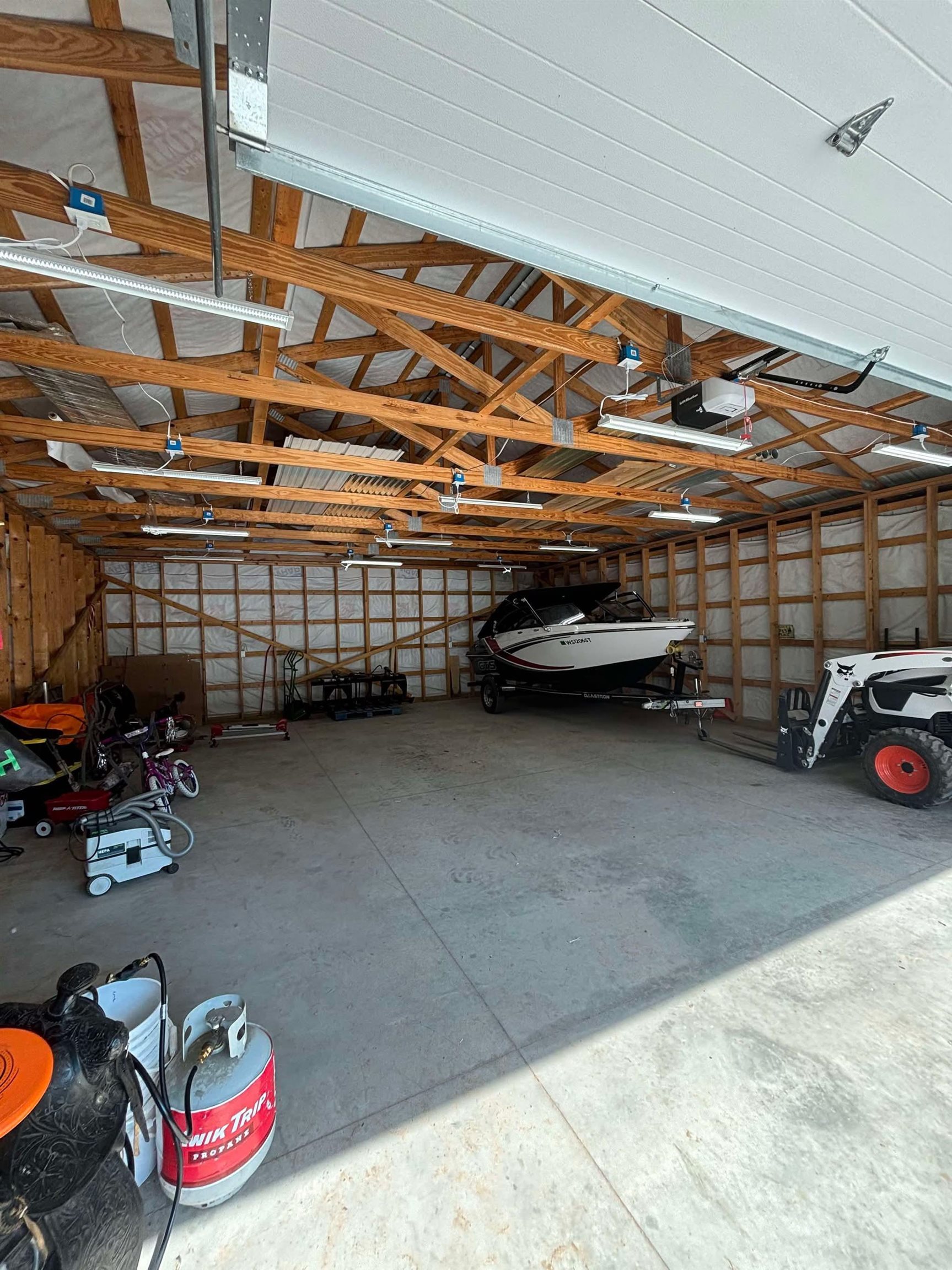 Shawano, Wisconsin 54166, United States, 4 Bedrooms Bedrooms, ,2 BathroomsBathrooms,Residential,Pending,21263