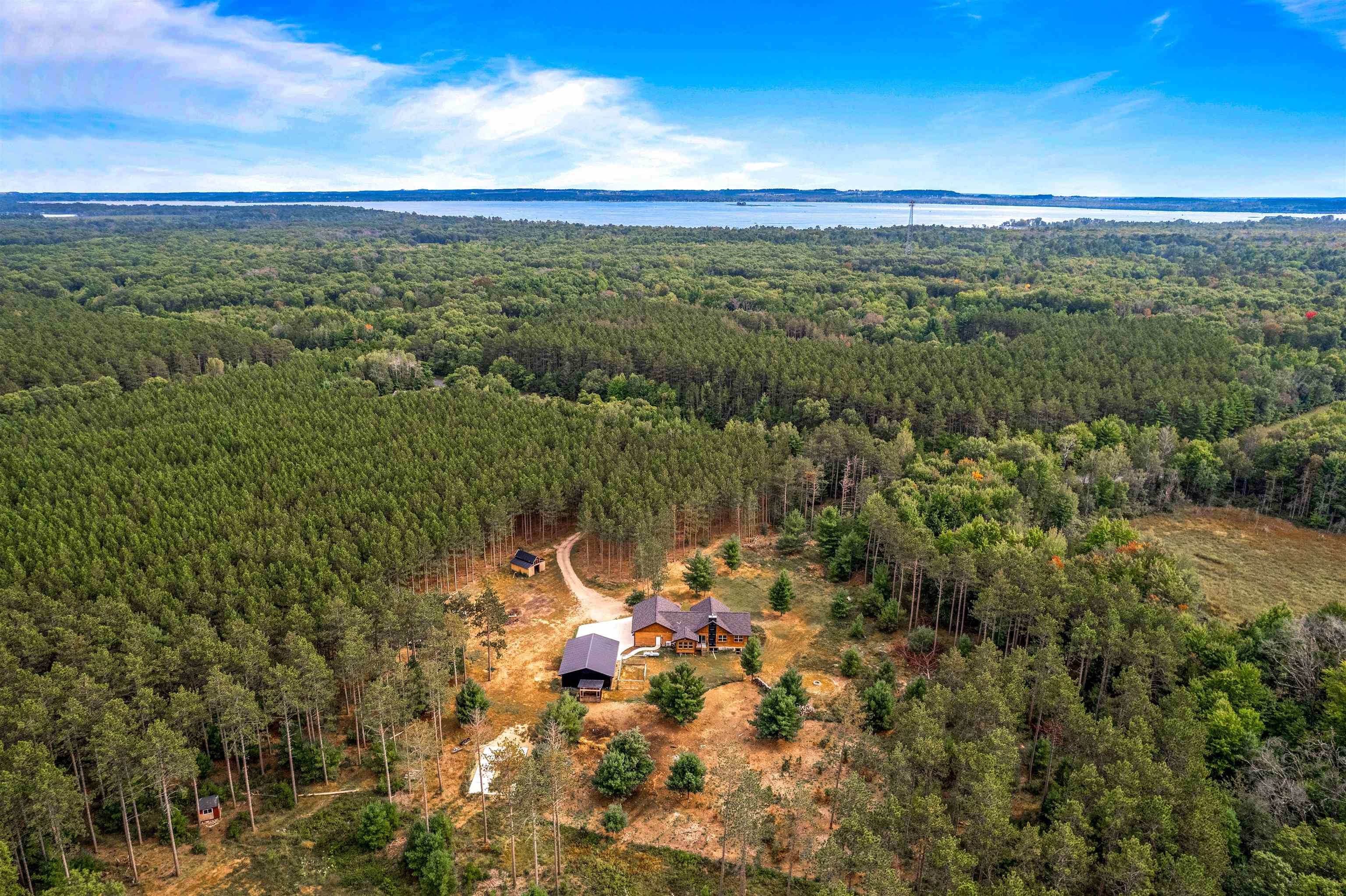 Shawano, Wisconsin 54166, United States, 4 Bedrooms Bedrooms, ,2 BathroomsBathrooms,Residential,Pending,21263